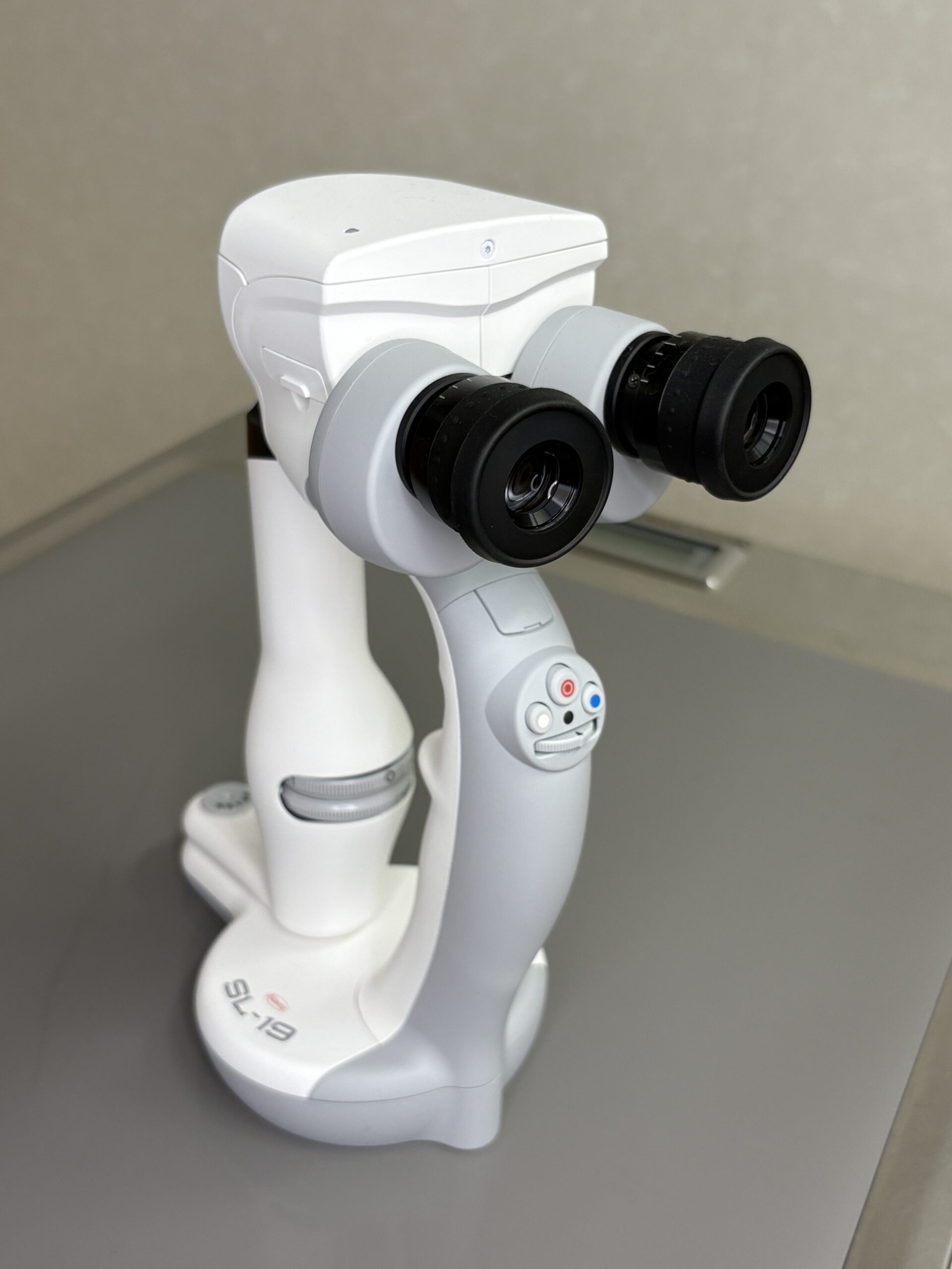 スリットランプ